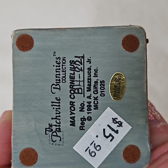 The Patchville Bunnies Collection Mayor Cornelius Bunny Decor - Picture 7 of 11